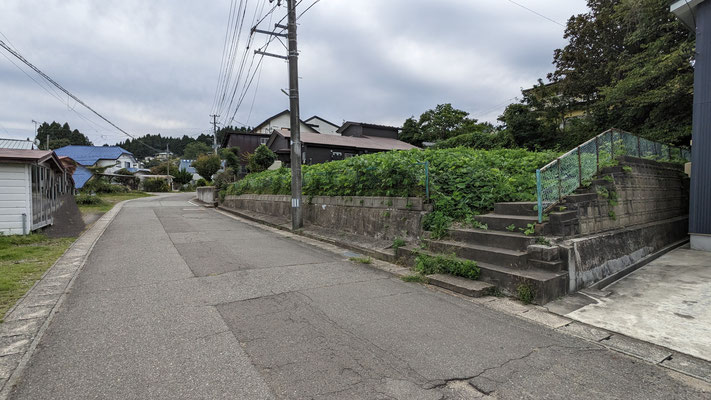 新屋比内町